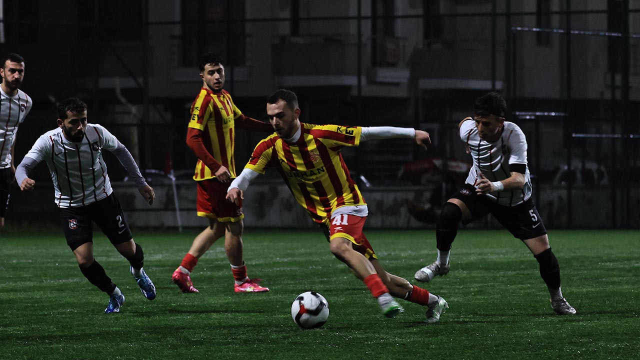 Yalova Kadikoyspor Taskopruspor Mac Futbol Eray Gol (2)