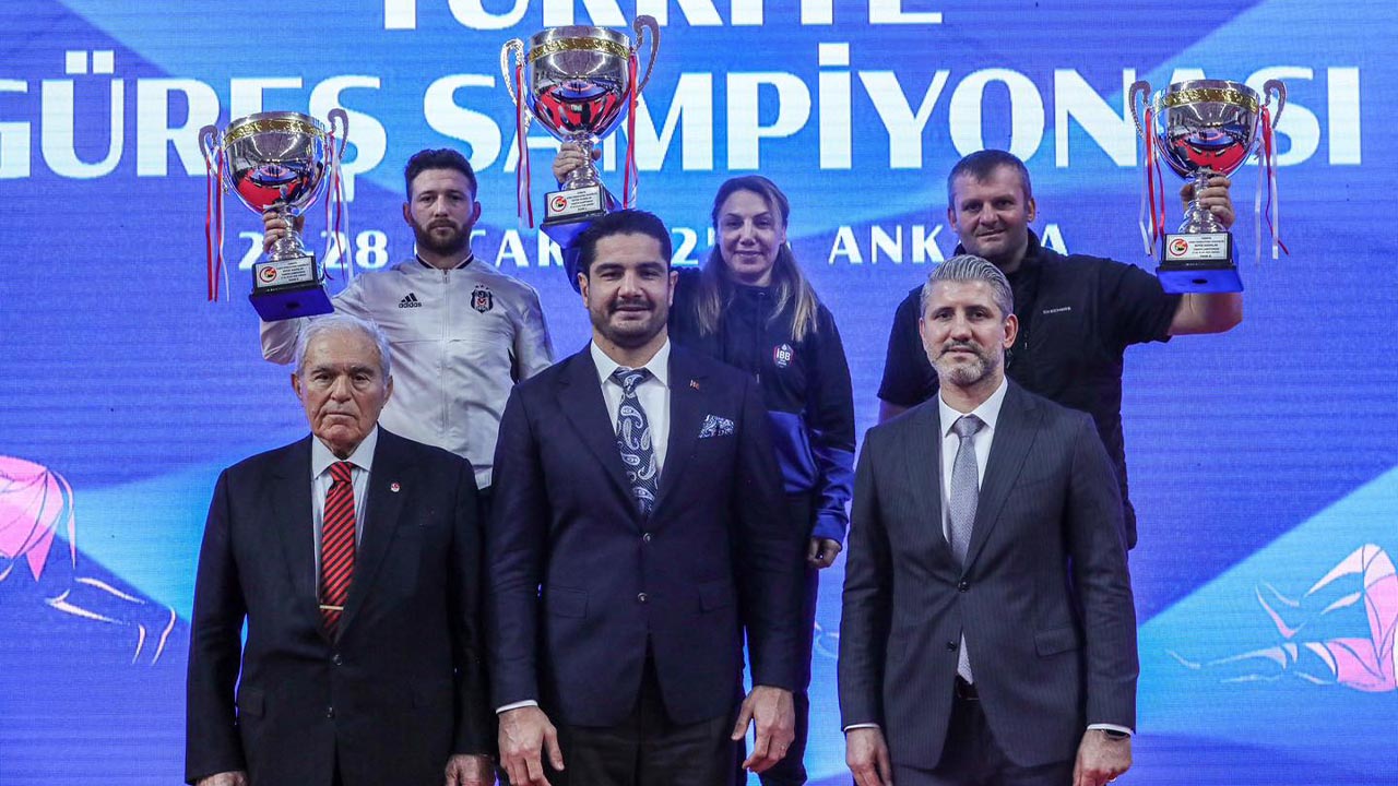 Yalova Termal Belediyespor Gures Turkiye Ucuncu Sampiyona (1)-1