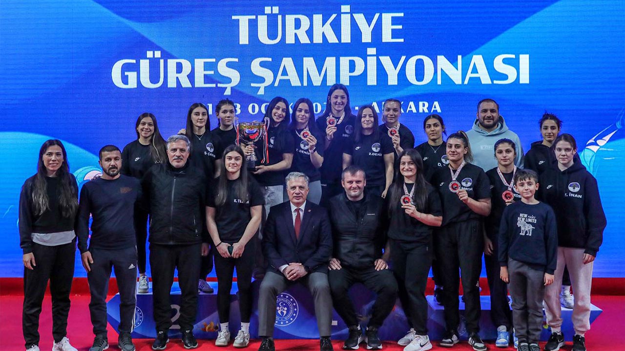 Yalova Termal Belediyespor Gures Turkiye Ucuncu Sampiyona (6)