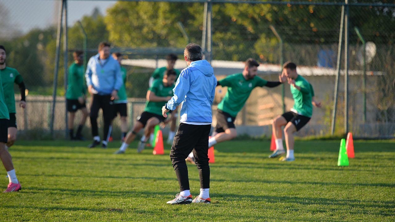 Yesil Yalova Antalya Kamp Futbol Spor (13)