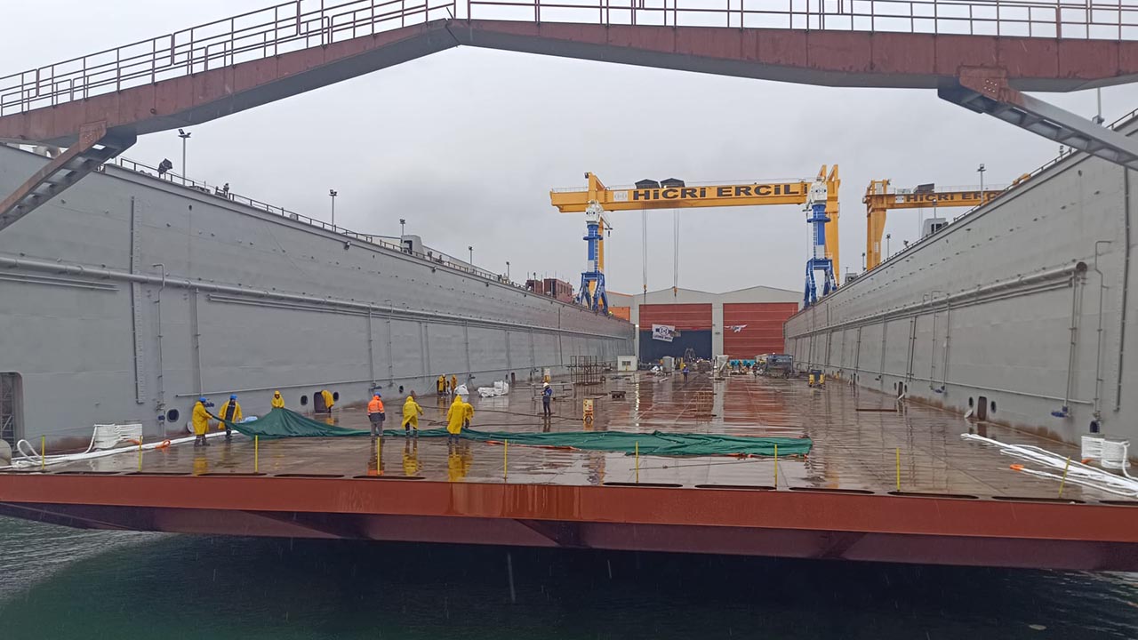 Yalova Altinova Hicri Ercili Shipyard Gemi Yuzer Havuz Insa Deniz Indirme (2)