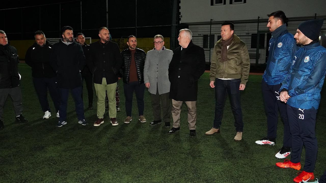 Yalova Armutlu Belediye Baskan Belediyepor Super Amator Kume Futbol Takim Destek (2)