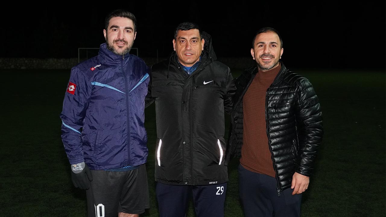 Yalova Armutlu Belediye Başkan Cengiz Arslan Spor Takim Moral Destek (2)-1