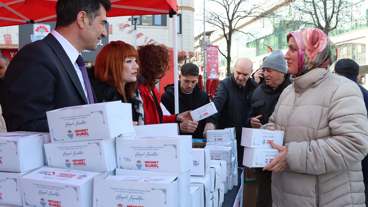 Yalova Belediye Berat Kandil Simit Dagitim (2)