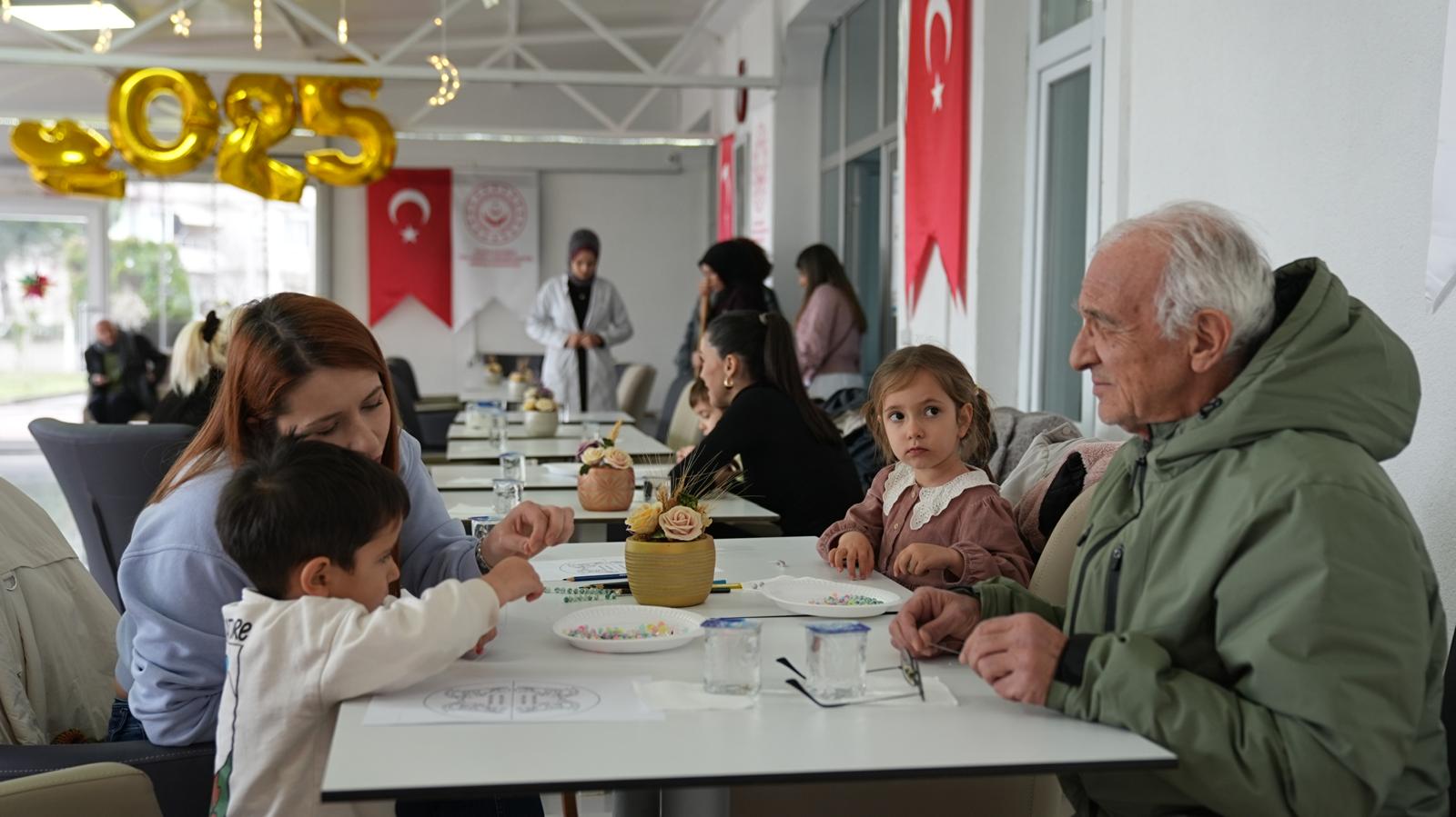 Yalova Belediye Cocuk Takı Resim Yasli Sanatjpg (3)