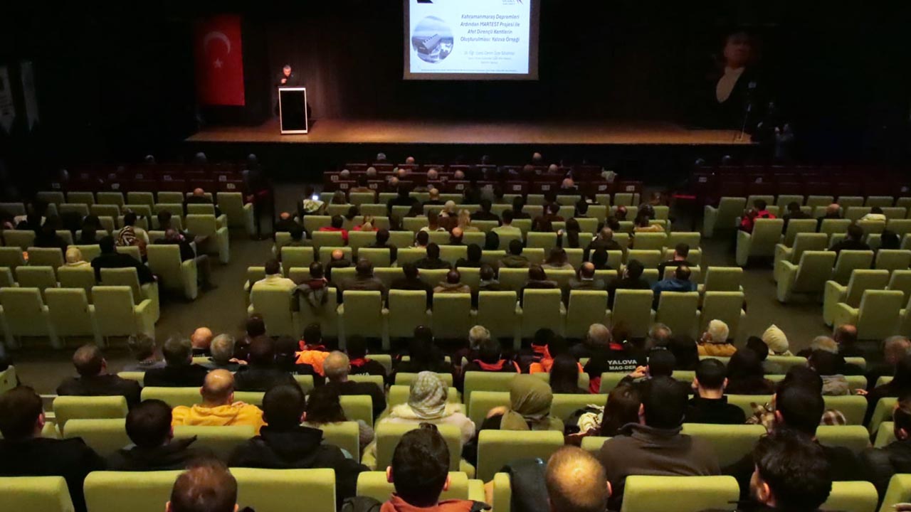 Yalova Belediye Deprem Direncli Kentler Konferans Uzmanlar (9)