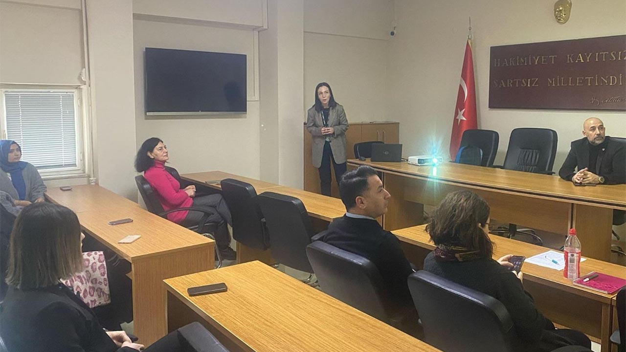 Yalova Cinarcik Belediye Kurum Ici Egitim Yesilay Bagimlilik (1)