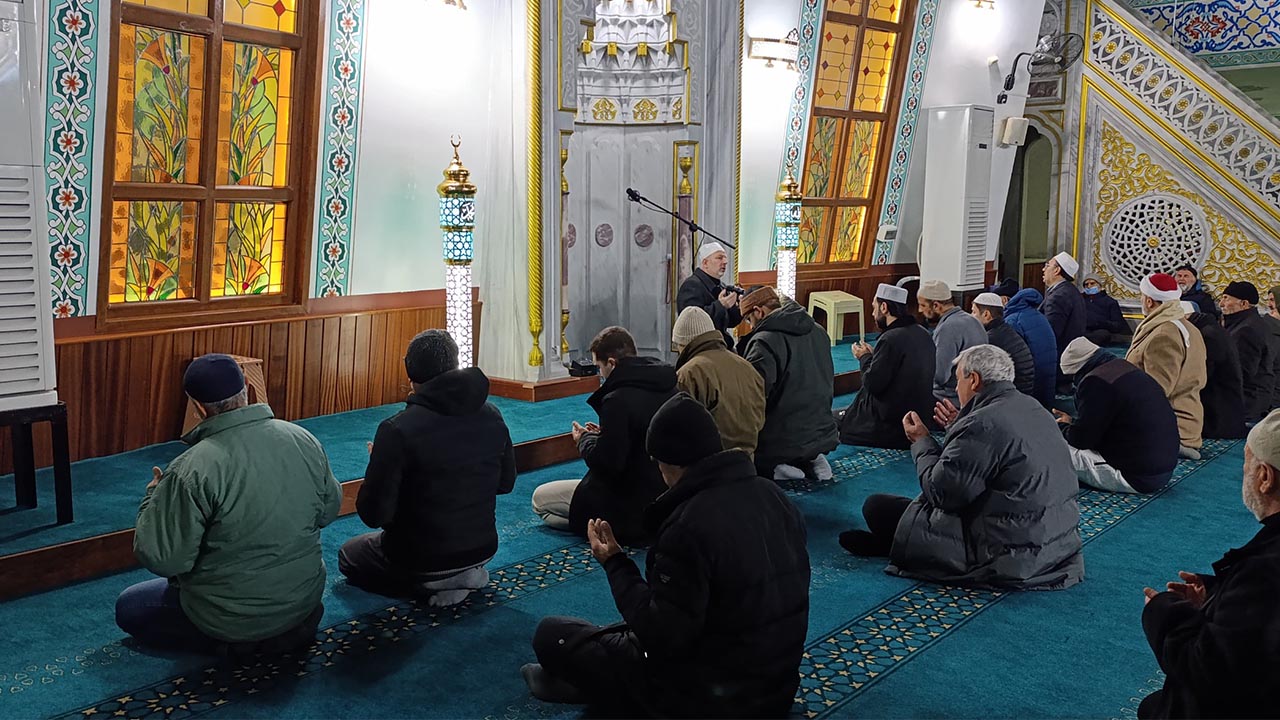 Yalova Il Muftuluk Sabah Namazi Bulusma Merkez Cami (2)