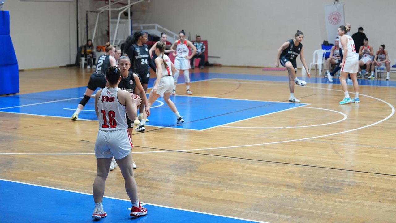 Yalova Kadinlar Basketbol Lig Tkbl Vip Kotu Gidisat (3)