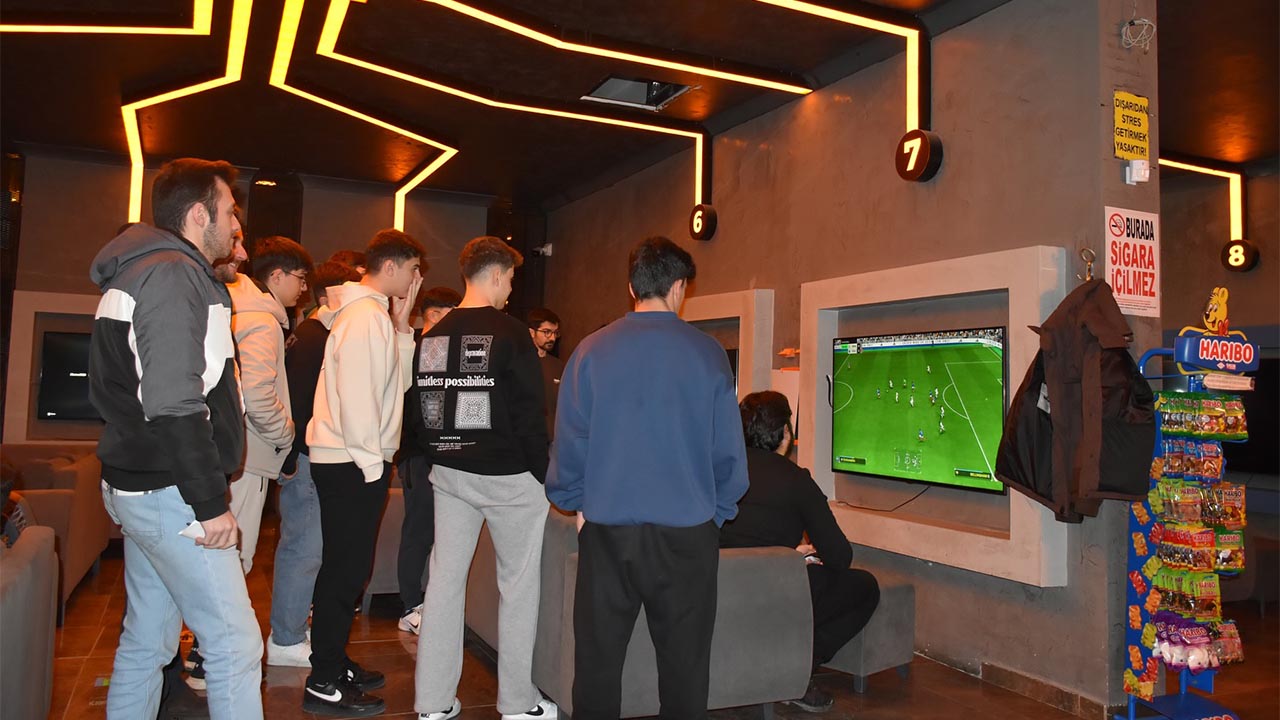 Yalova Kent Konsey Genclik Meclis Fifa Turnuva (4)