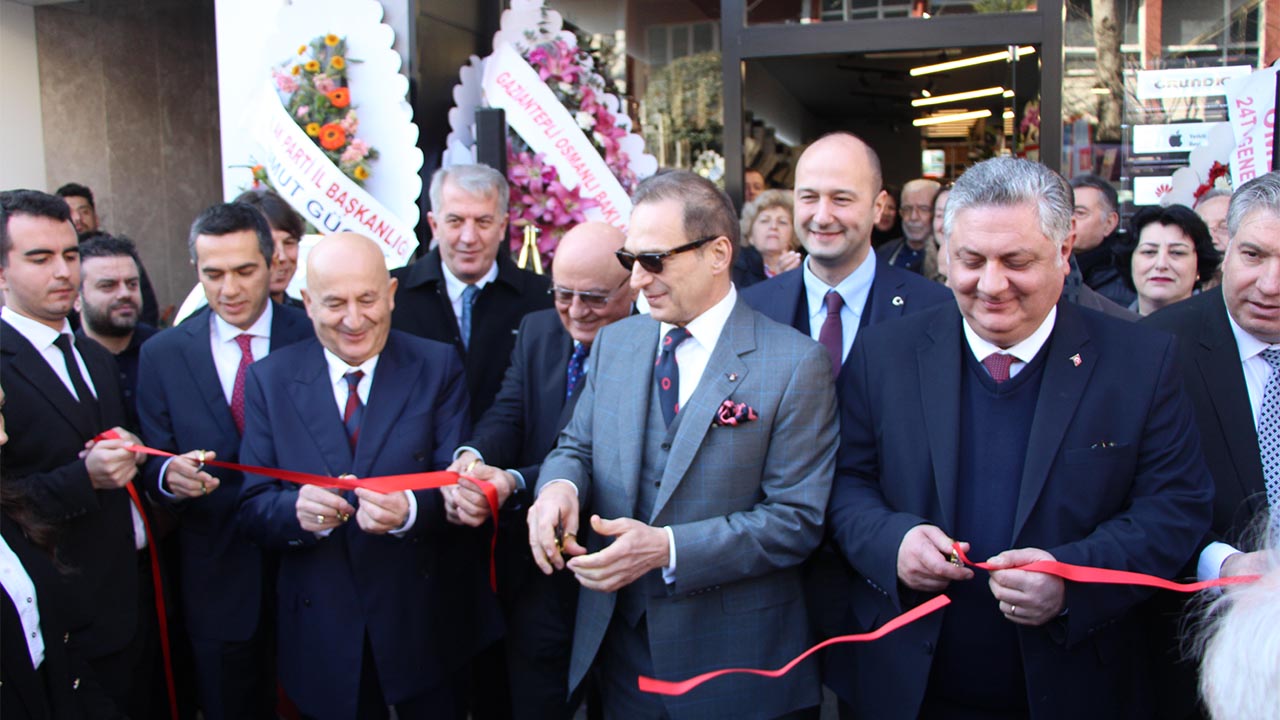 Yalova Koc Holding Omer Koc Beko Bayi Yildonum Setur Fukaya Turizm Acilis Kurdele Toren (4)