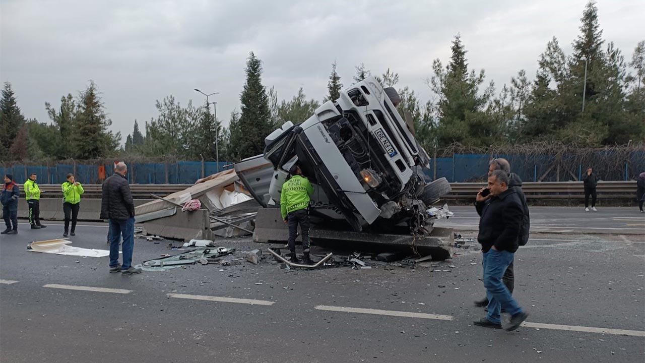 Yalova Kocaeli Golcuk Tir Trafik Kaza Yarali (3)