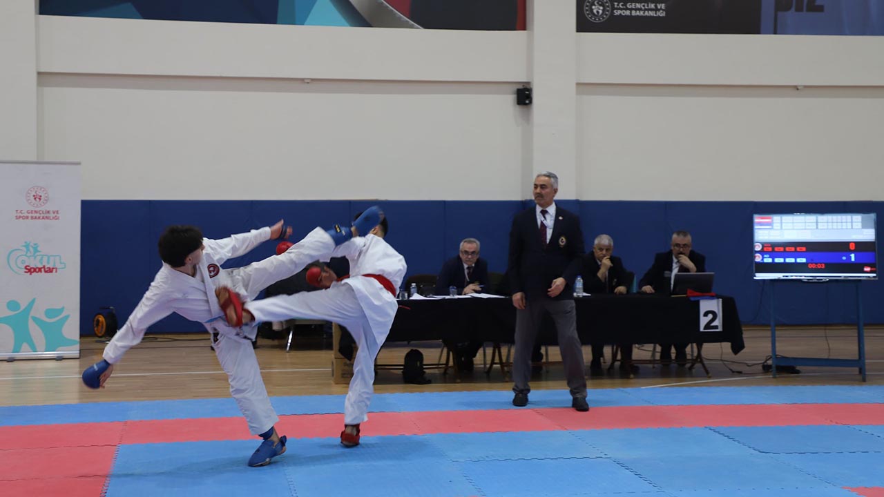 Yalova Kutahya Okul Spor Sampiyona Taskopru Karate Ihtisas.sporcu Madalya (3)