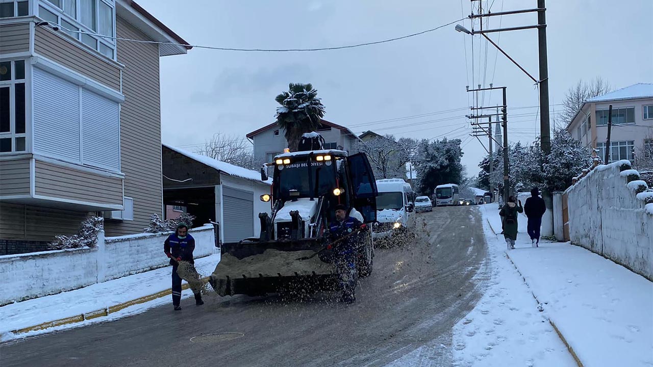 Yalova Subasi Belediye Baskan Belde Kar Calisma Mesai (3)