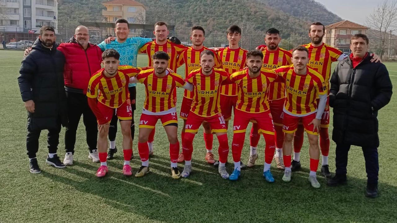 Yalova Super Amator Kume Taskopruspor Esenkoyspor Beraberlik (4)