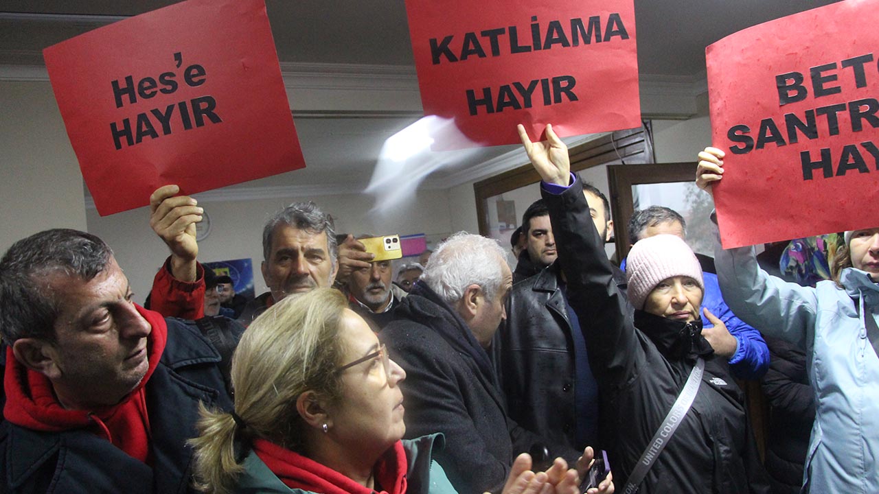 Yalova Termal Uvezpinar Caglayan Baraj Hes Ced Toplanti Vatandas Tepki Protesto (7)