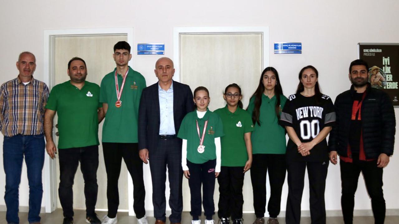 Yalova Turkiye Dart Sampiyona Sporcular Basari Madalya (1)