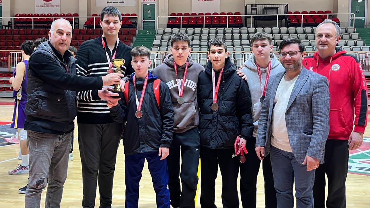 Yalova U18 Erkekler Mahalli Lig Basketbol Samata (1)