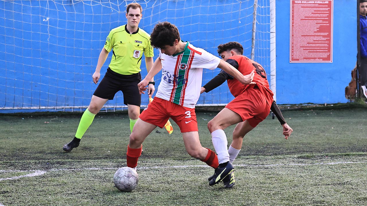 Yalova U18 Lig Yalovaspor Kartalspor Farkli Galibiyet (3)