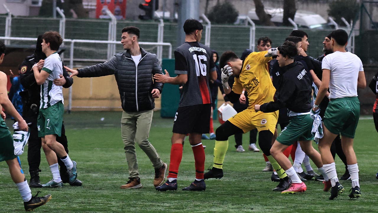 Yalova U18 Lig Yalovaspor Yesil Olayli Mac Derbi (5)