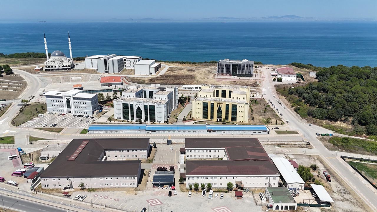 Yalova Universite Bahar Yil Rektor Mesaj (4)