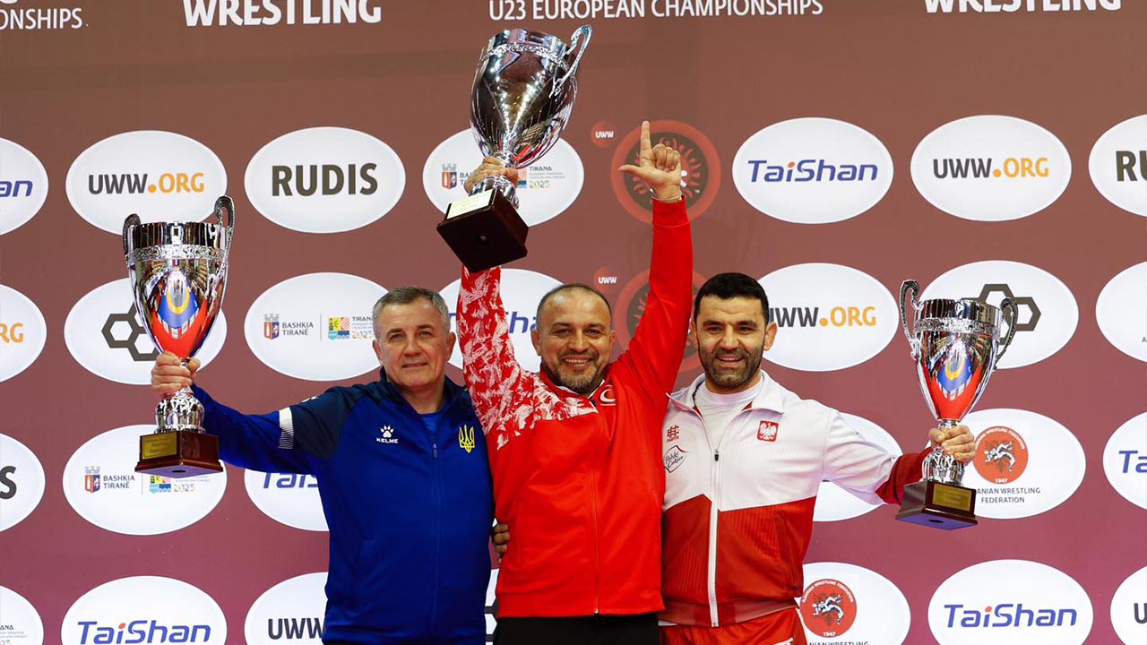 Yalova Gures Tarih Turkiye Tuba Altin Madalya Destek Tiran Termal Belediyespor (2)