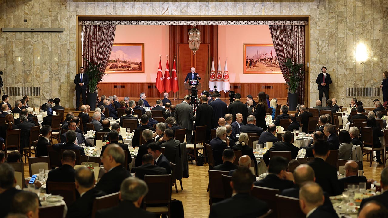 Yalova Universite Rektor Tbmm Baskan Numan Kurtulmus Iftar (3)