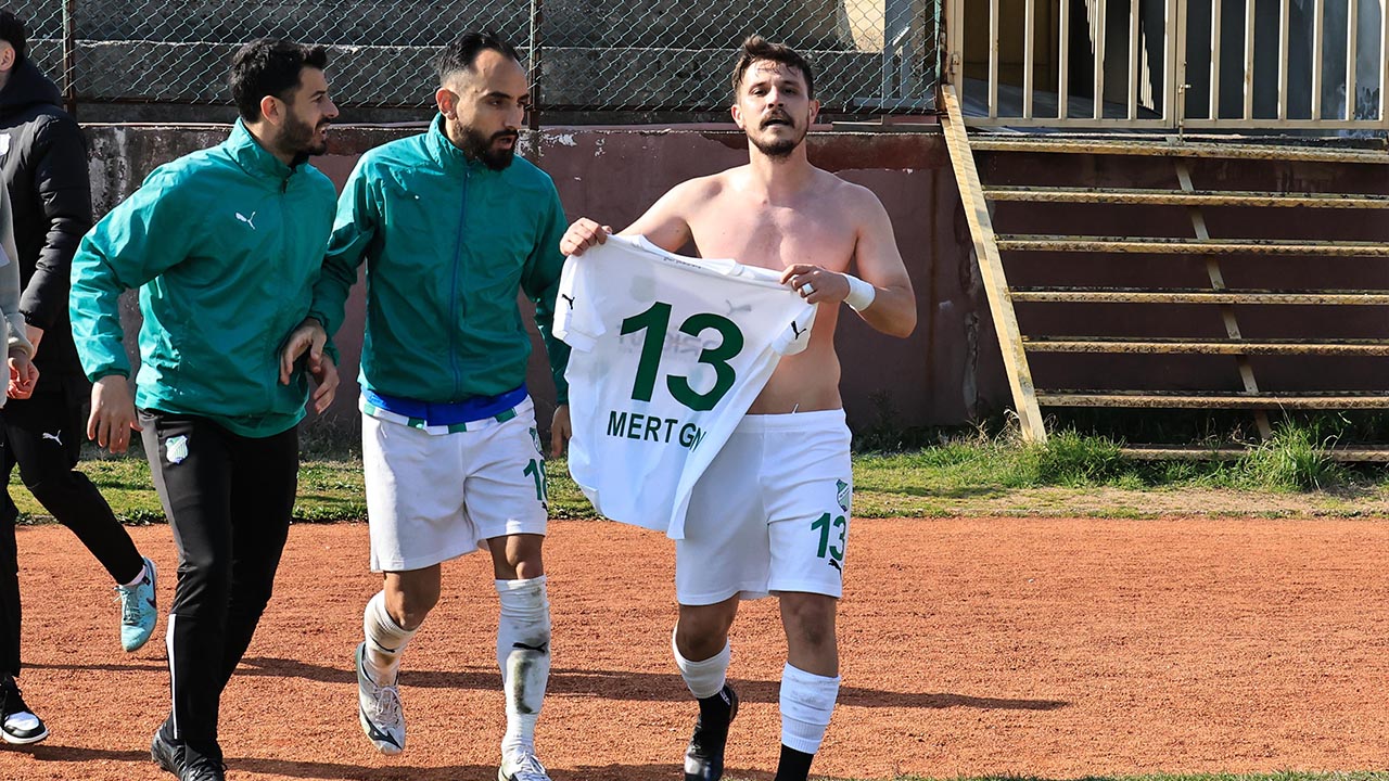 Yesil Yaova Futbol Kulubu Fk Bolgesel Amator Lig Galibiyet (1)