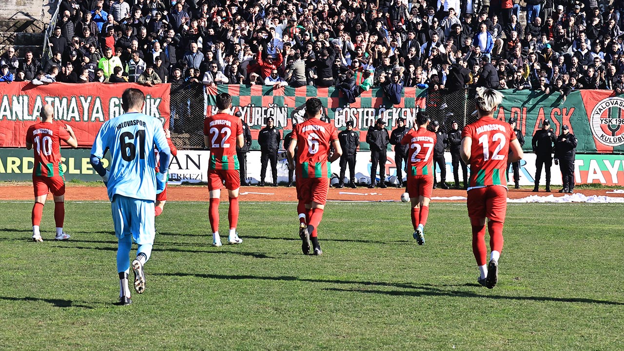 Yesil Yalova Fk Futbol Yalovaspor Bolgesel Amator Lig Bal (1)