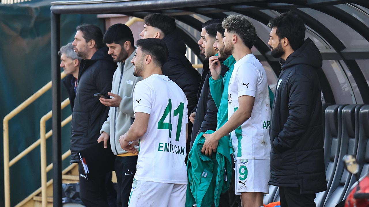 Yesil Yalova Futbol Kulubu Fk Bolgesel Amator Lig Sampiyon Teknik Adam Direktor Aciklama (3)