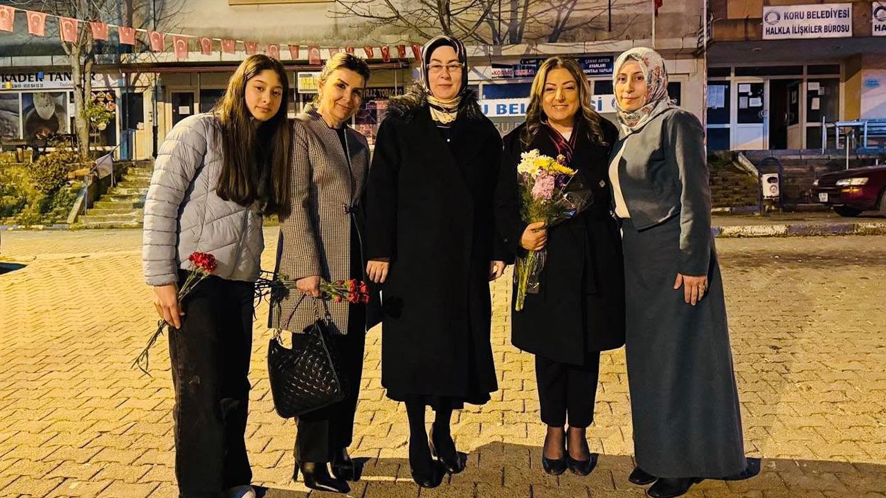 Yalova Ak Parti Milletvekil Meliha Akyol Kadin Esnaf Iftar (3)