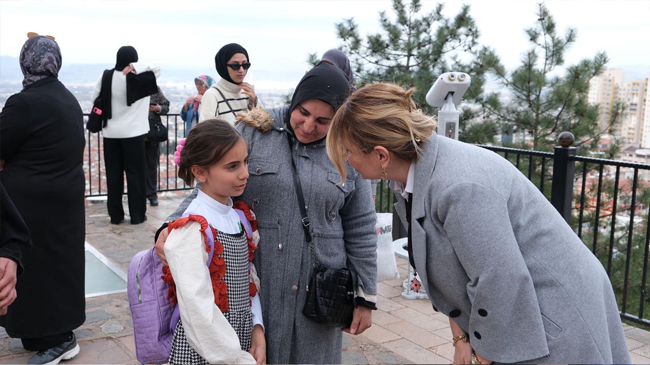 Yalova Altinova Belediye Bursa Ramazan Ayi Gezi Kadinlar (3)