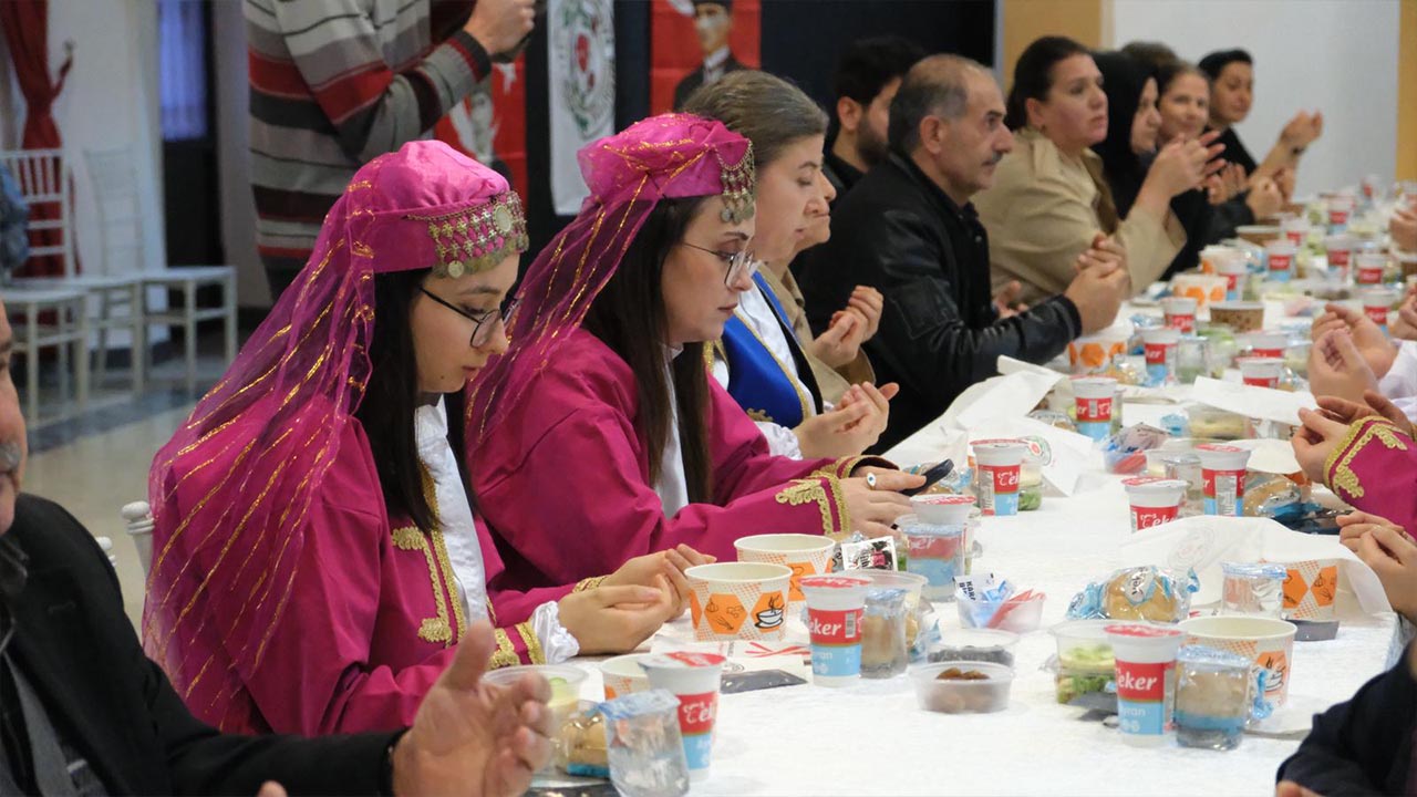 Yalova Altinova Belediye Gazilet Sehit Aileler Iftar Yemegi Organizasyon (6)