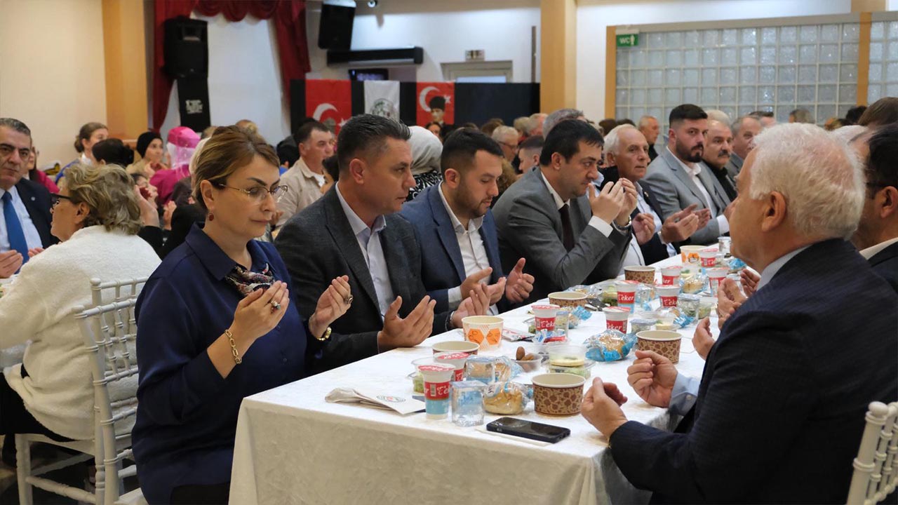 Yalova Altinova Belediye Gazilet Sehit Aileler Iftar Yemegi Organizasyon (9)