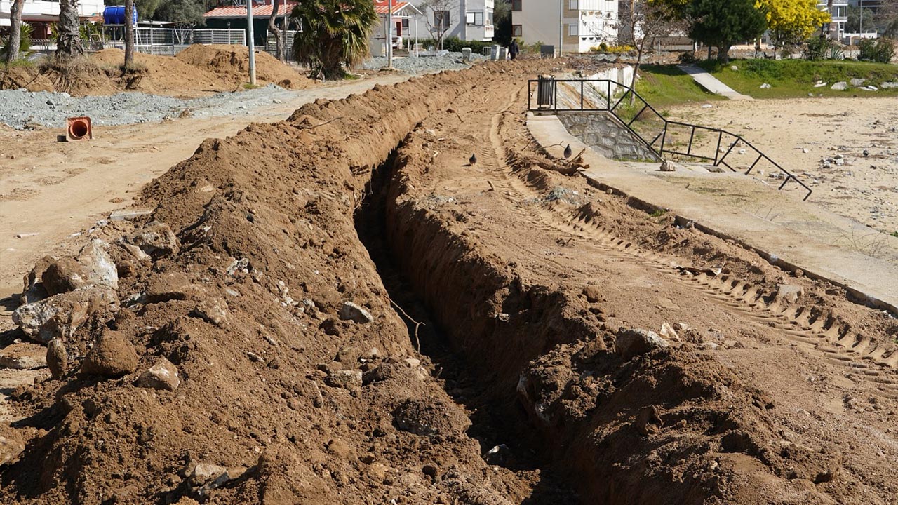 Yalova Armutlu Belediye Sahil Yol Aydinlatma Kazi Calisma (2)