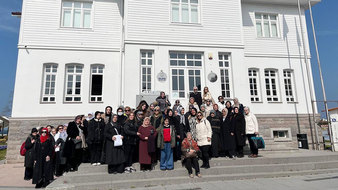 Yalova Belediye Cami Gezi Ramazan Istanbul (2)