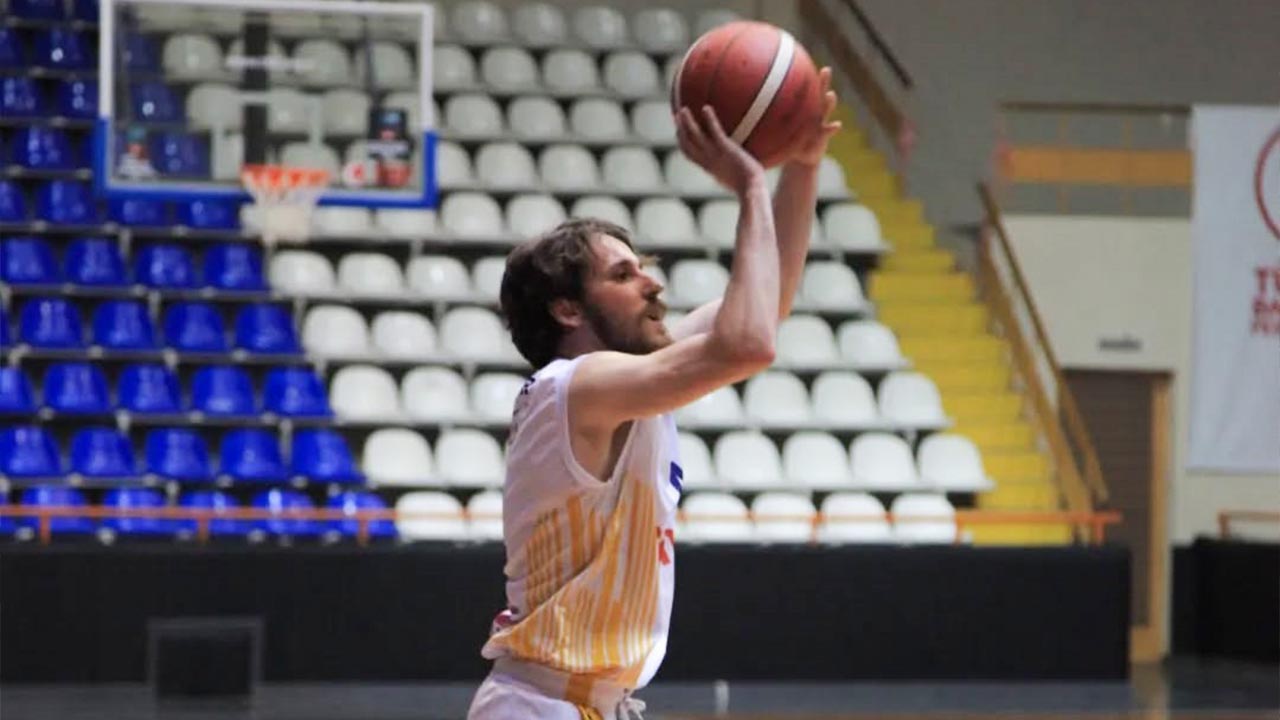 Yalova Ciftlikkoy Belediyespor Bolgesel Basketbol Lig Ebbl Transfer (2)