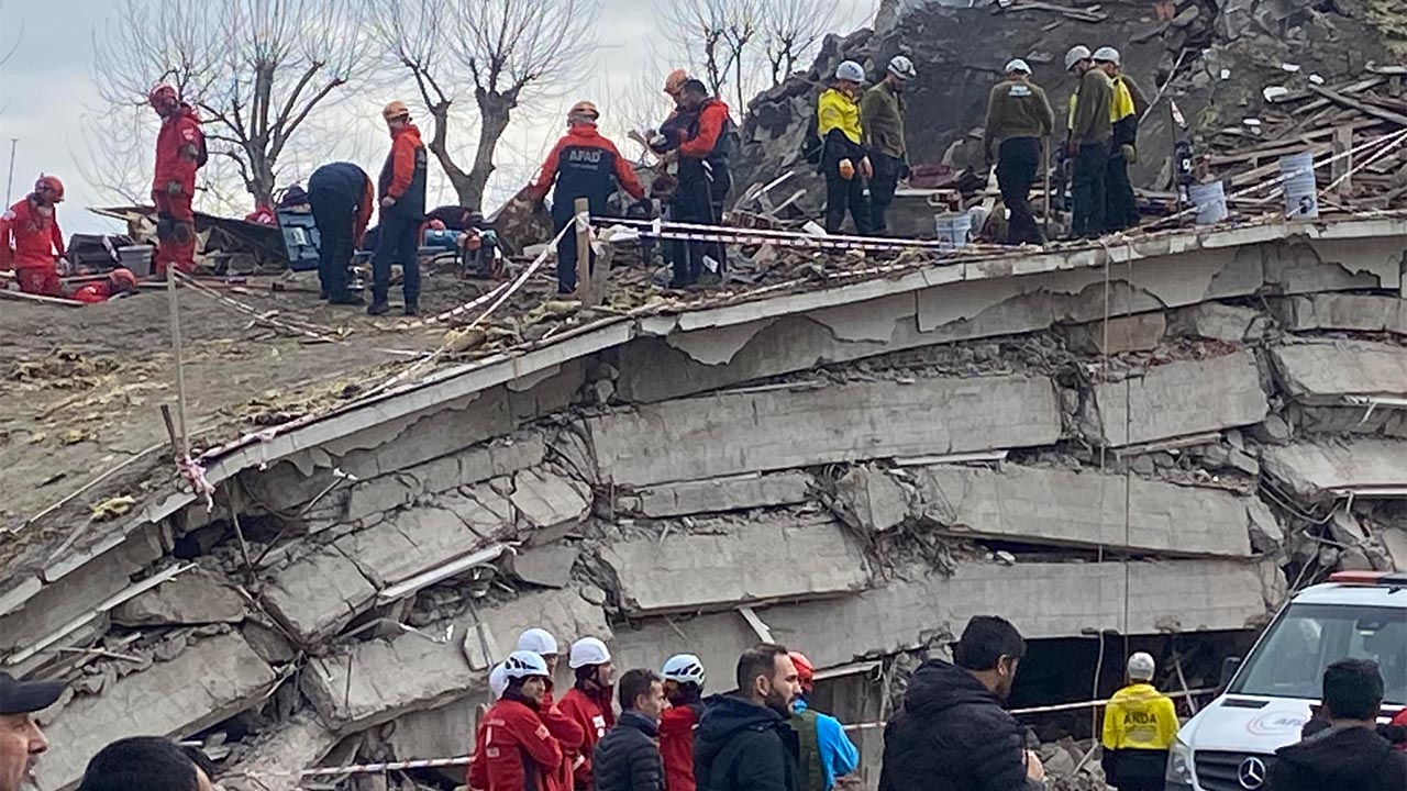 Yalova Iyi Parti Il Baskan Jeoloji Muhendis Deprem Haftasi Aciklama (1)