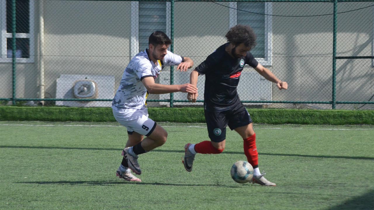 Yalova Spor Futbol Cınarcık Belediyespor Uvezpınarspor (3)