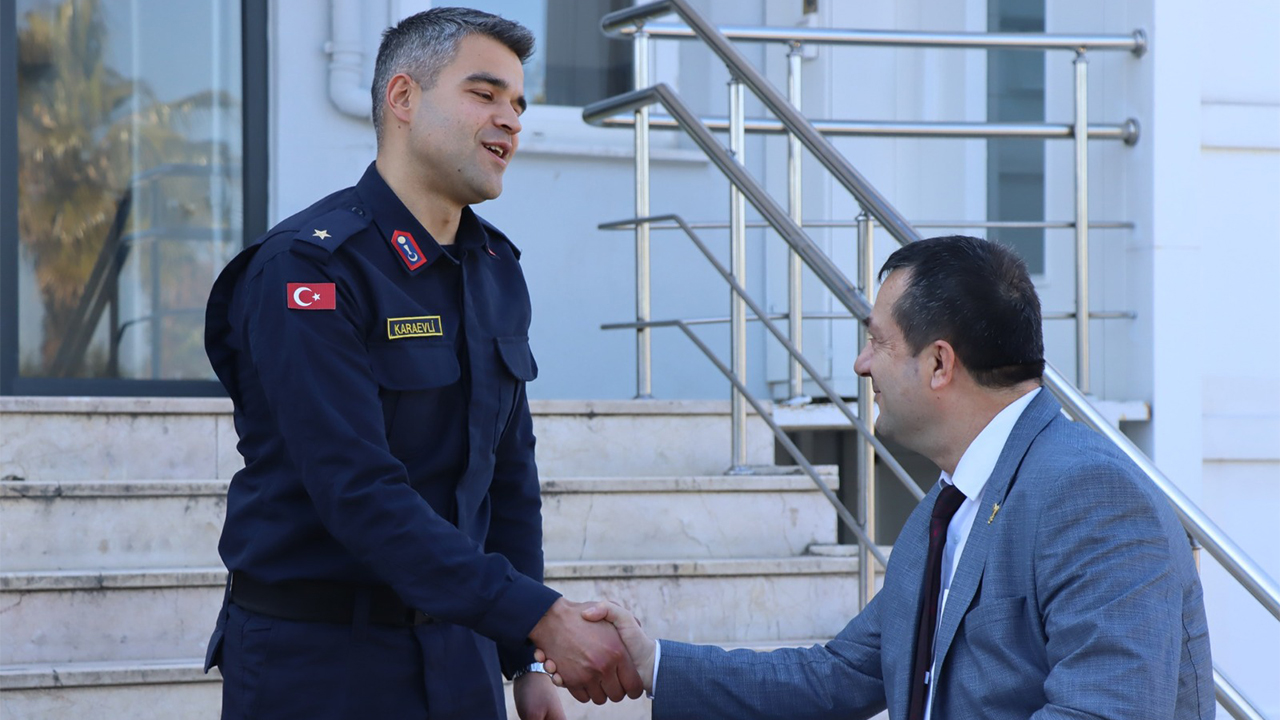 Yalova Subasi Belediye Baskan Meclis Uye Altinova Jandarma Komutan Atama Tebrik Ziyaret (2)