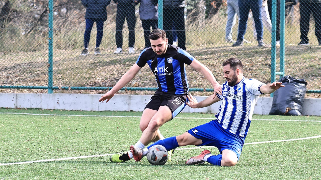 Yalova Super Amator Kume Negmar Tavsanli Belediyespor Akkoyspor (1)