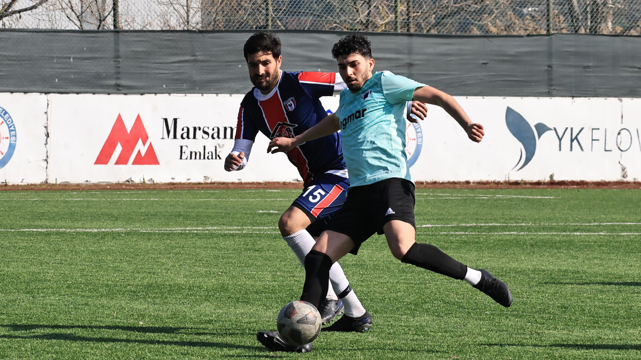 Yalova Super Amator Kume Negmar Tavsanli Sultaniyespor Super Amator Kume (4)