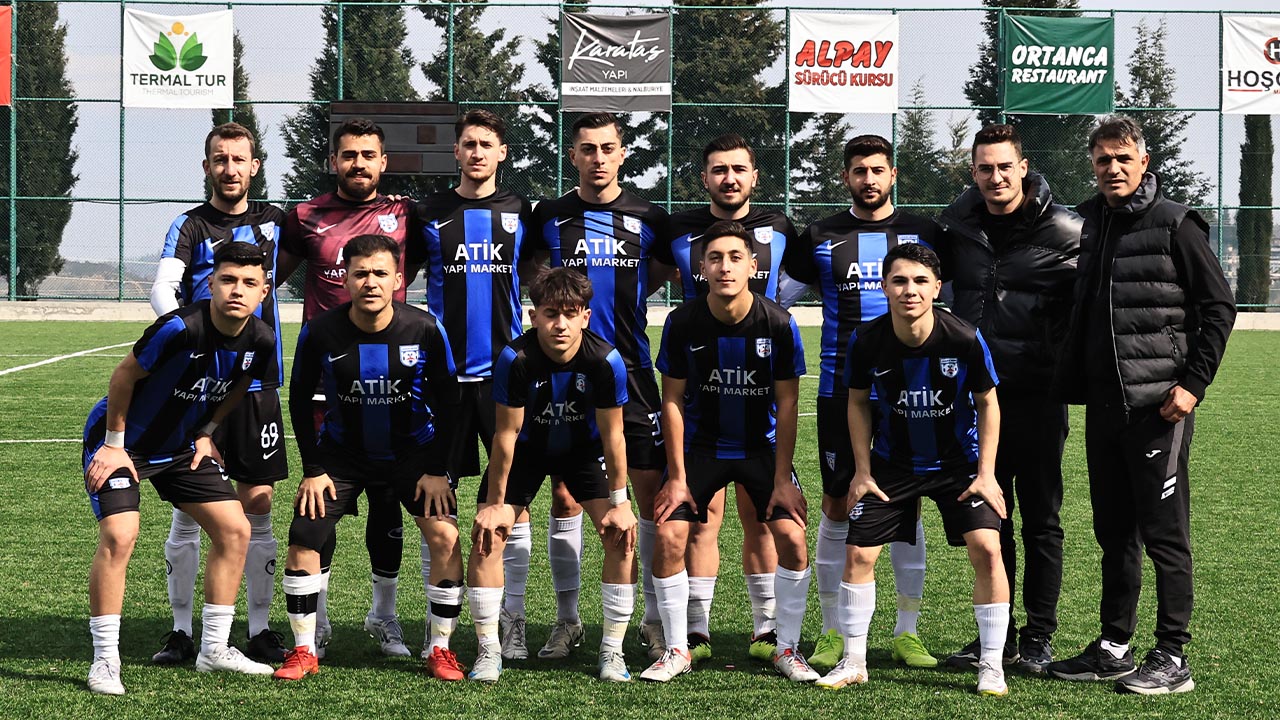 Yalova Taskopru Akkoy Super Amator Kume Futbol Karsilasma (1)