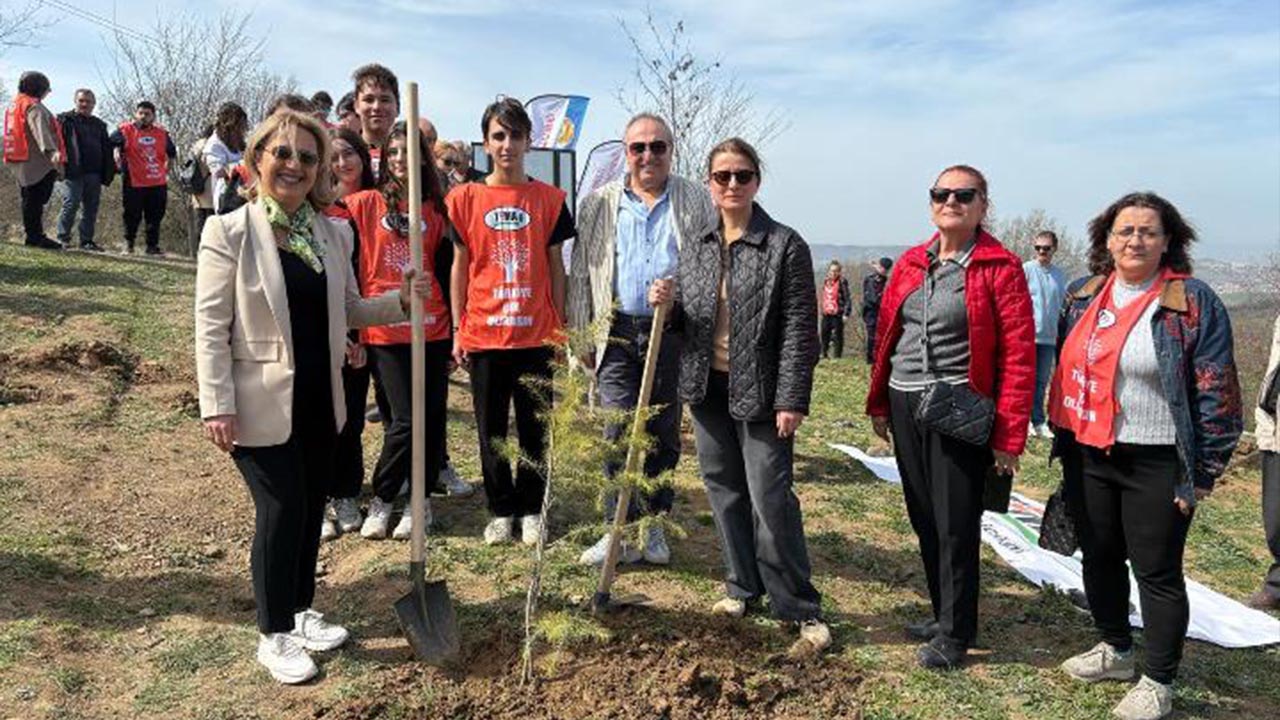 Yalova Tema Kent Konsey Fidan Dikim (3)