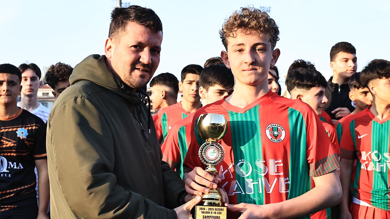 Yalova Yalovaspor Futbol Altyapi Takimlar U14 U16 U18 Sampiyon Basari (1)