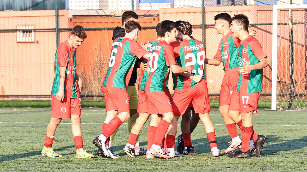 Yalova Yalovaspor Futbol Altyapi Takimlar U14 U16 U18 Sampiyon Basari (4)