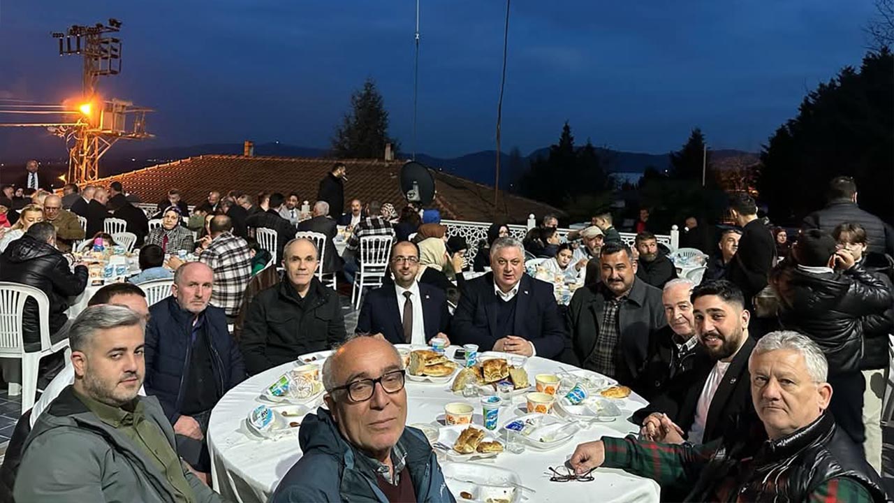 Yalova Akkoyspor Iftar Gelenekserl (4)