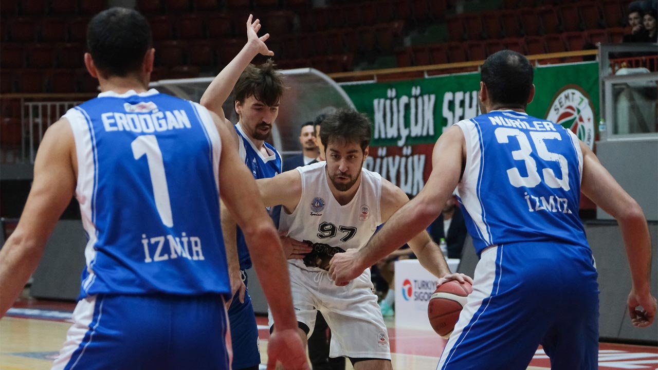 Yalova Ciftlikkoy Belediyespor Pota Basketbol Izmir Galibiyet (1)