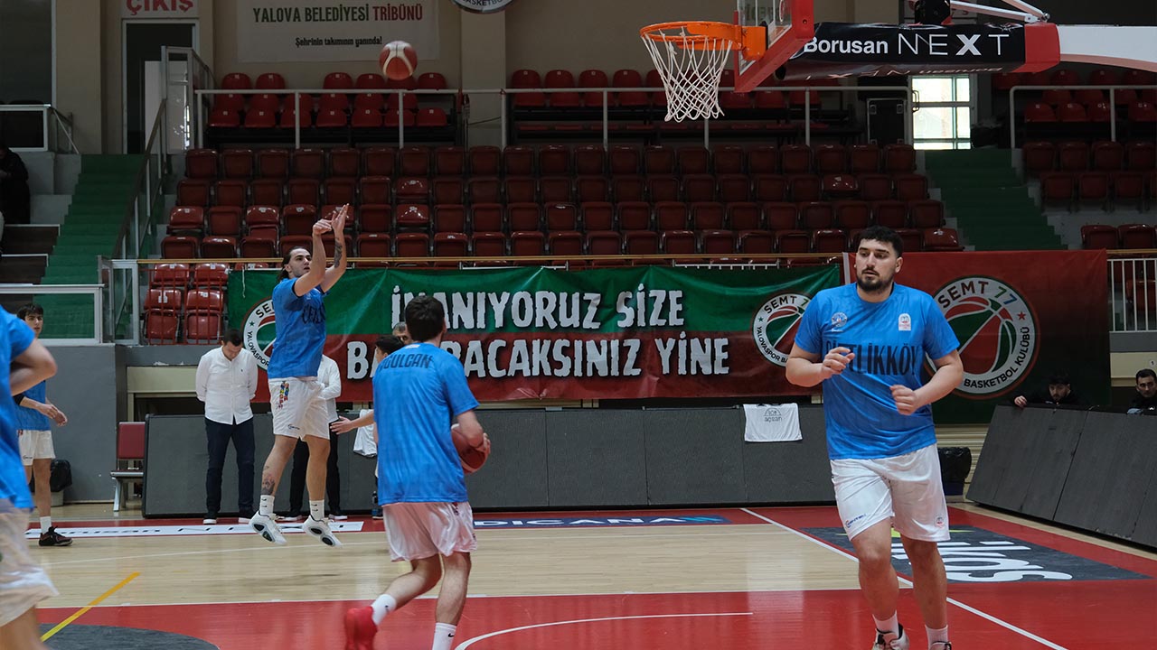 Yalova Ciftlikkoy Dev Adamlar Basketbol Mac (2)