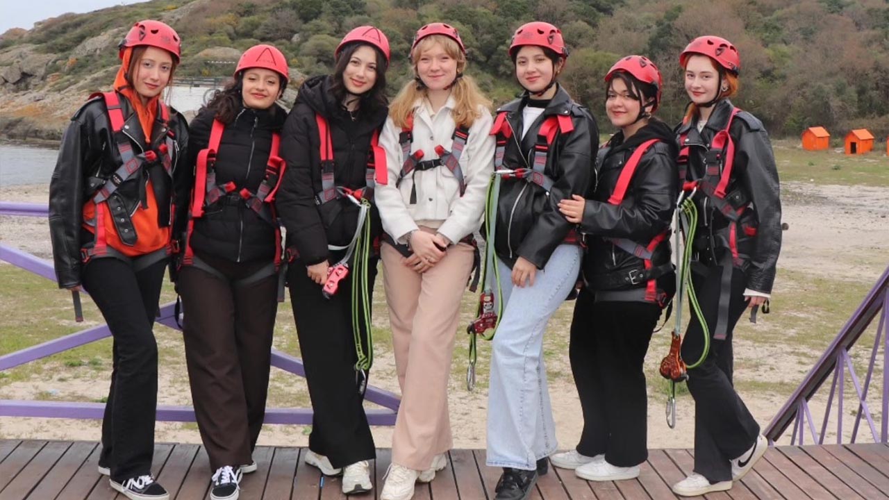 Yalova Genclik Merkez Mikro Is Oyun Kamp (3)